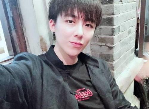 摩登兄弟吃瓜群众是谁啊,背后的故事与影响